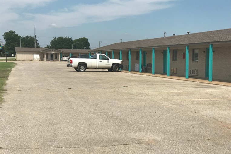 Trend Travel Stop & RV ParkLindsay, Oklahoma